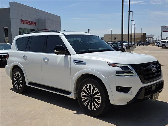 Used 2023 Aspen White Tricoat Nissan SL 4x2 image 5
