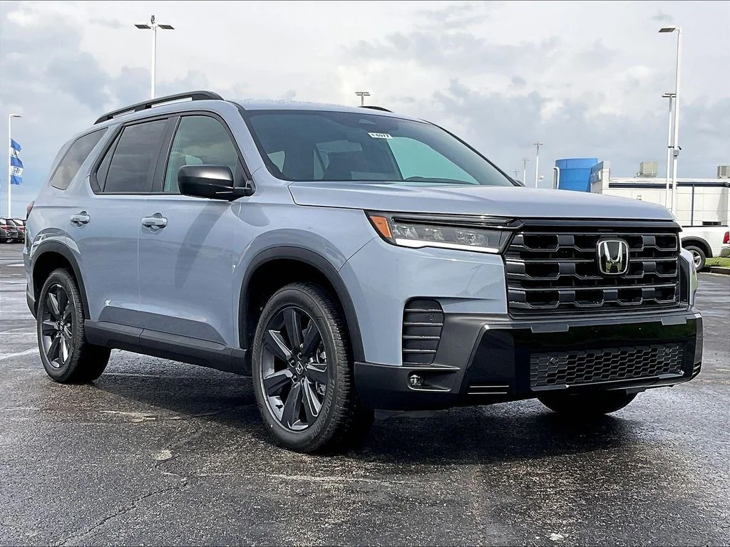 2026 Honda Pilot Sport 2WD's photo