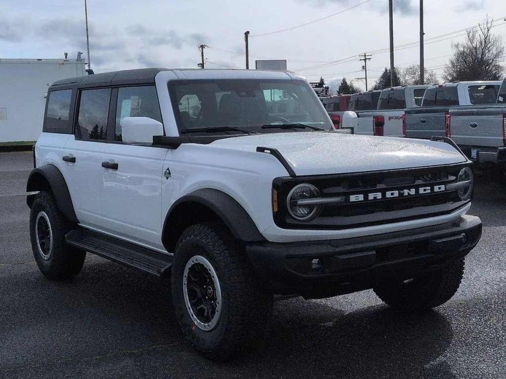 New 2026 White Ford Outer Banks image 7