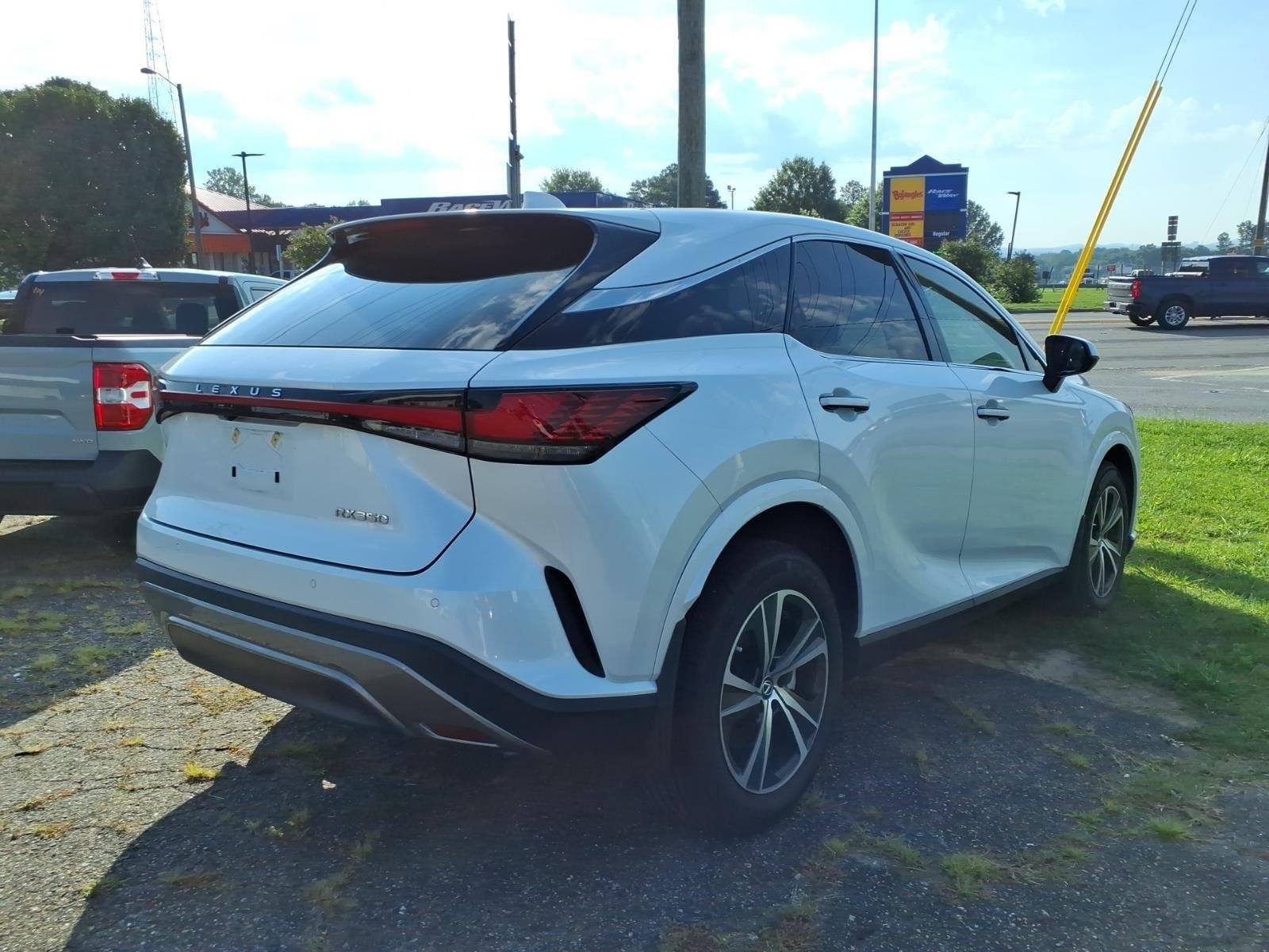 Used 2023 Eminent White Pearl Lexus RX 350 Luxury image 6