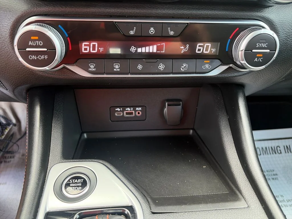 Used 2022 Blue Nissan SR image 18