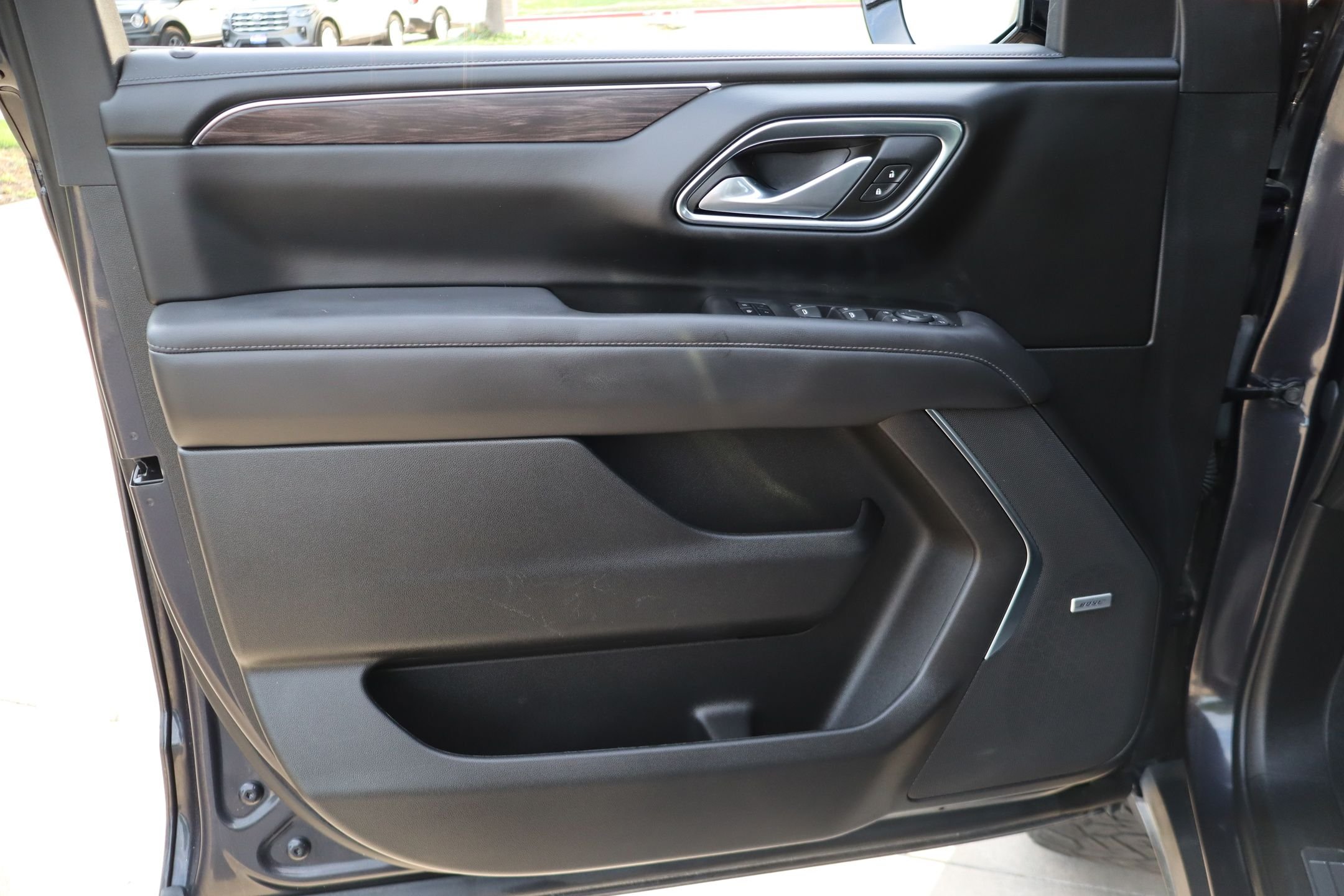 Used 2023 Gray Chevrolet Z71 image 12