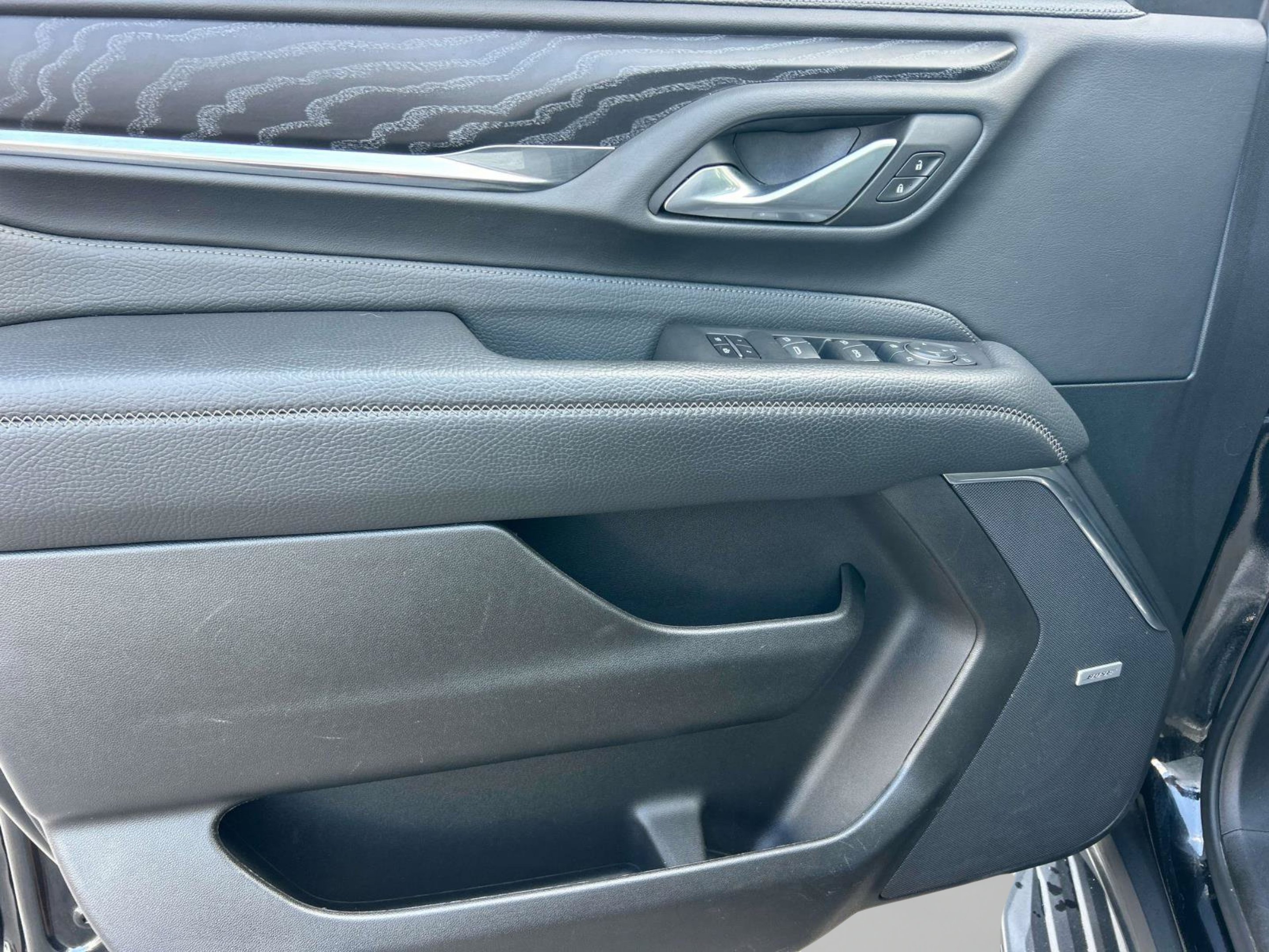 Used 2023 Onyx Black GMC Denali image 23