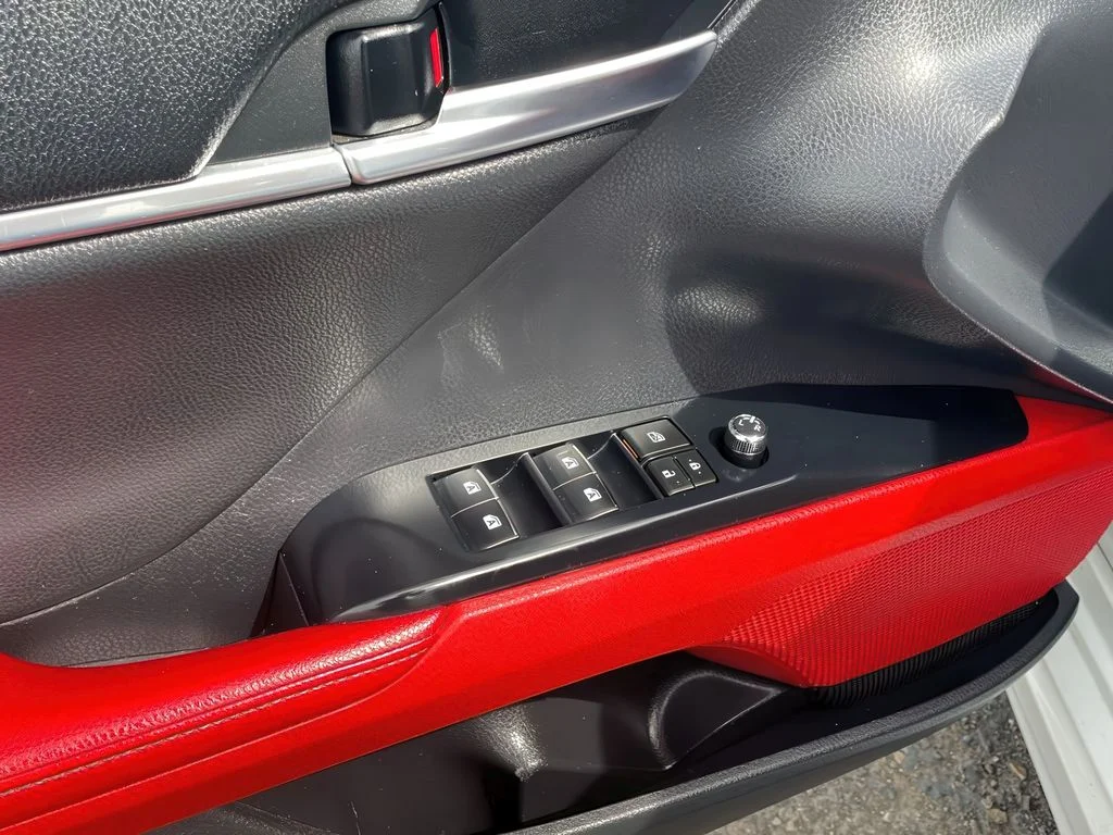 Used 2020 Wind Chill Pearl Toyota XSE image 11