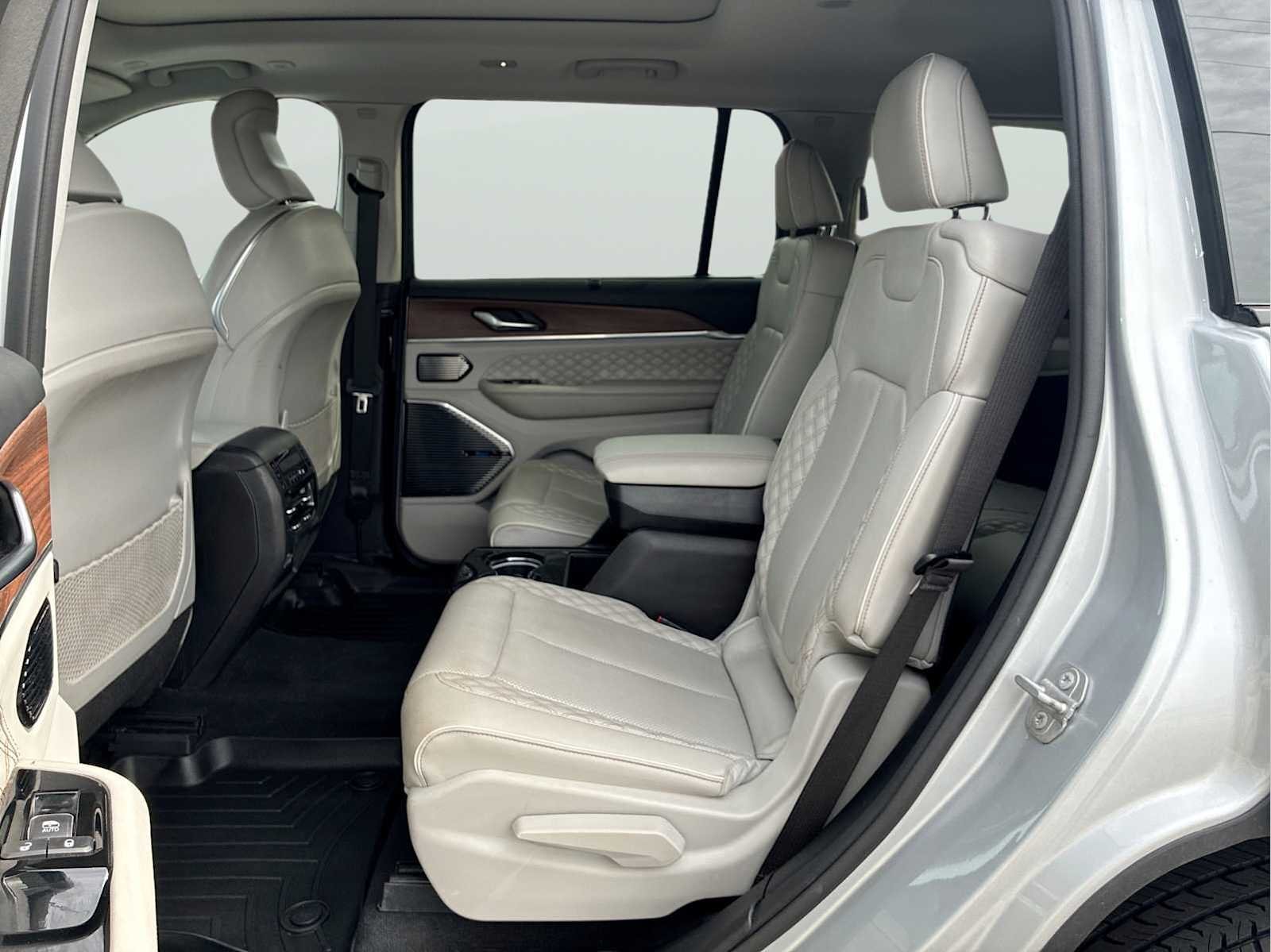 2021 Jeep Grand Cherokee L Summit - Photo 26