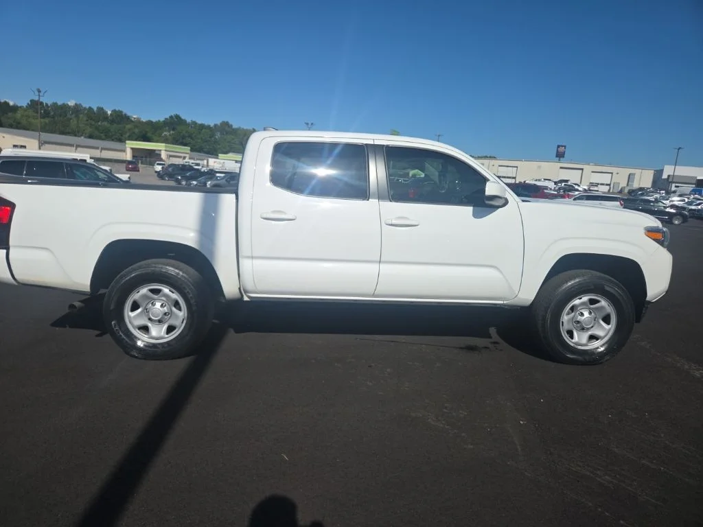 Used 2023 White Toyota SR image 18