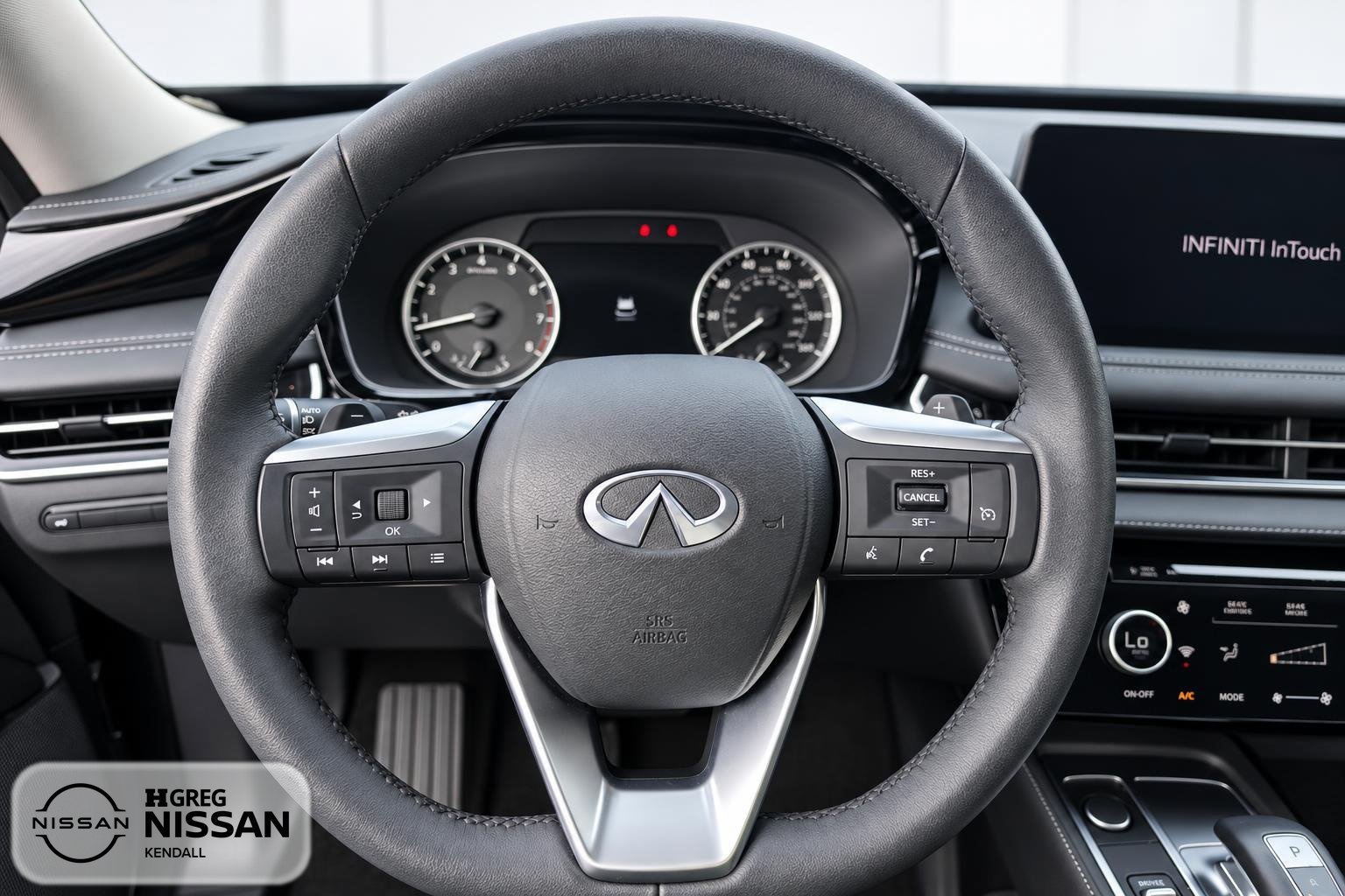 Used 2024 Gray INFINITI PURE image 10