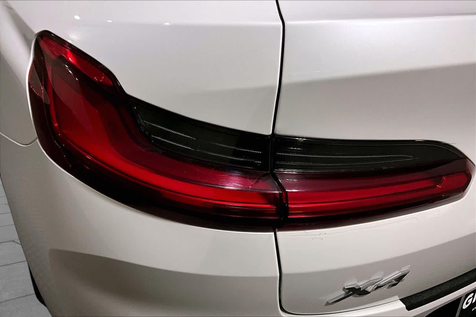 Used 2024 Alpine White BMW xDrive30i image 54
