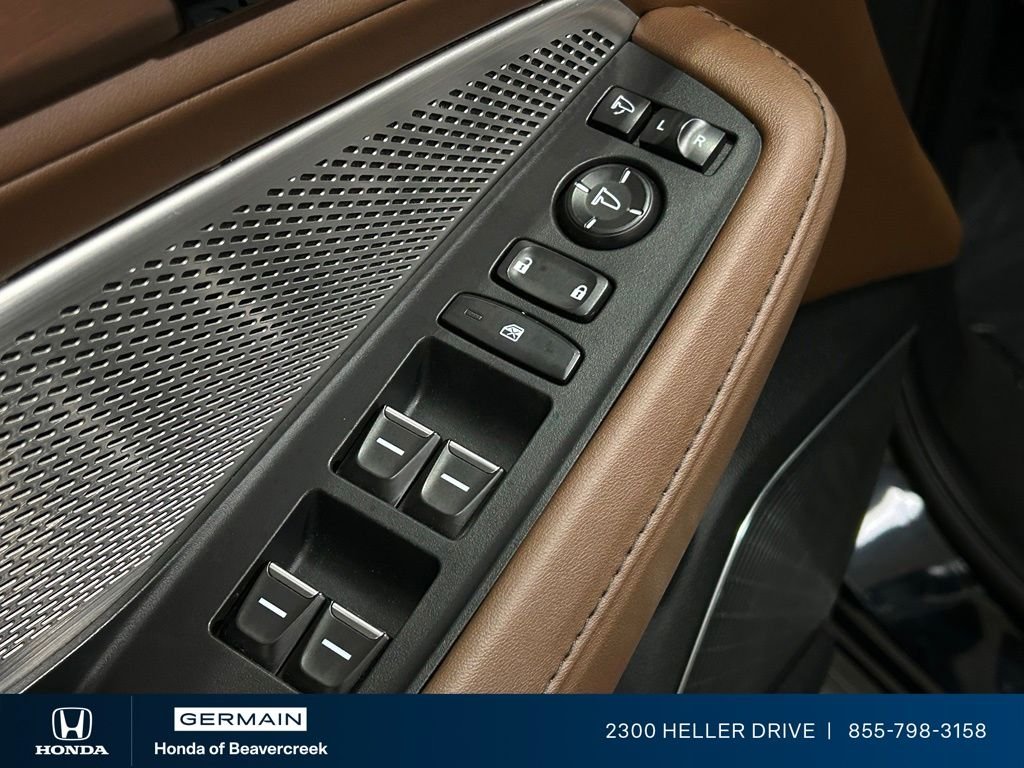 Used 2023 Majestic Black Pearl Acura Technology image 18