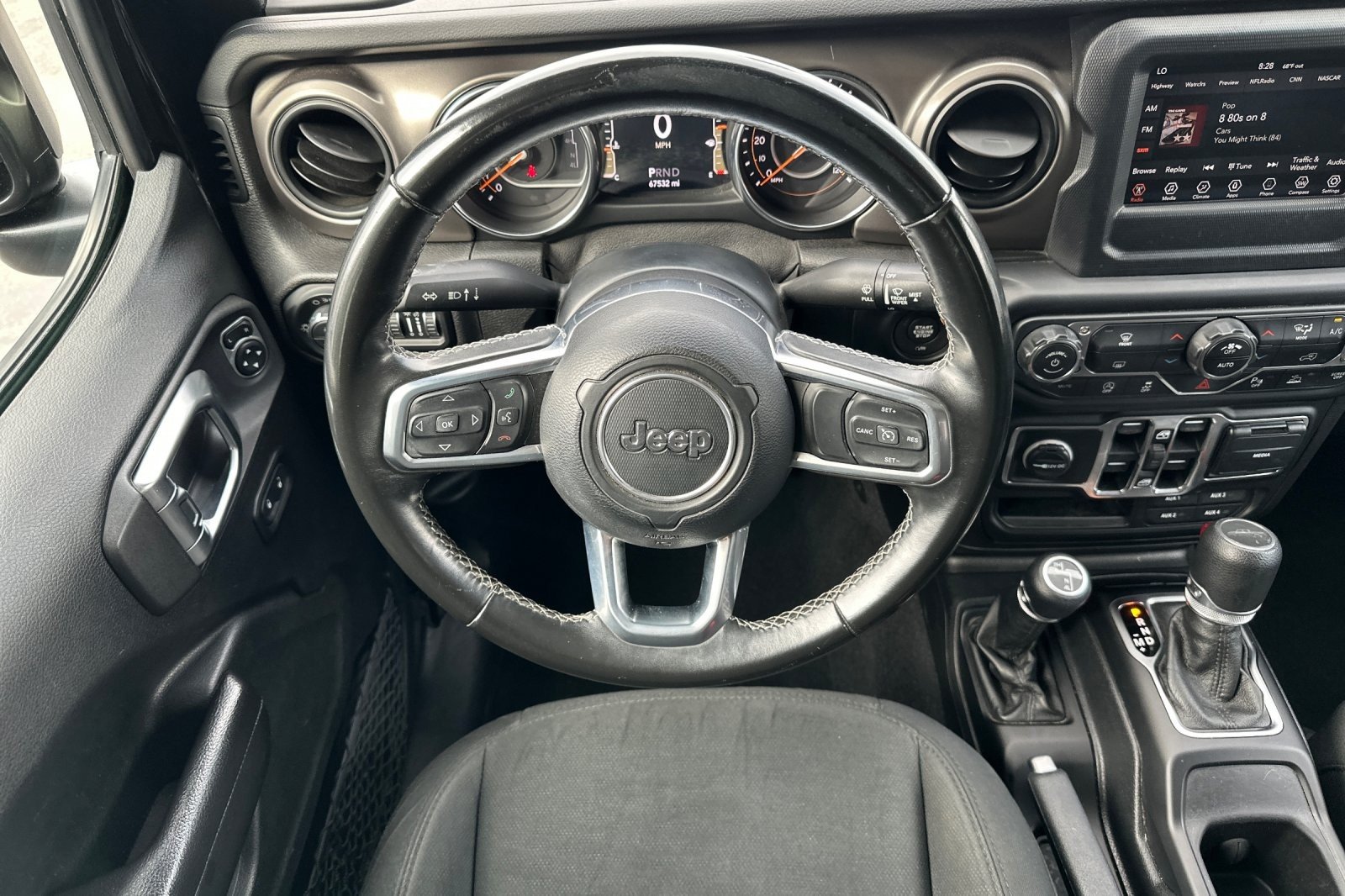 Used 2020 BLACK Jeep Sport S image 13