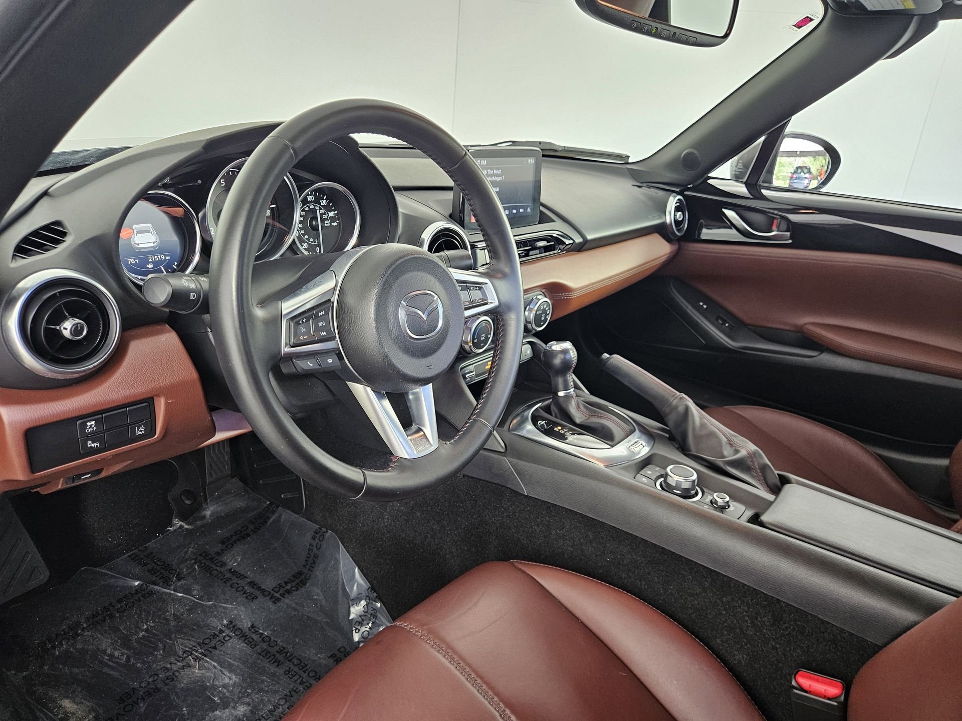 Used 2018 Black Mazda Grand Touring image 14