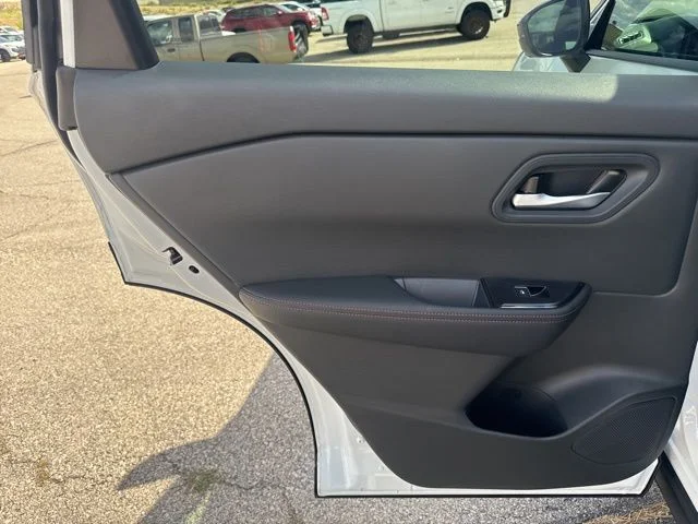 2026 Nissan Rogue Rock Creek - Photo 28