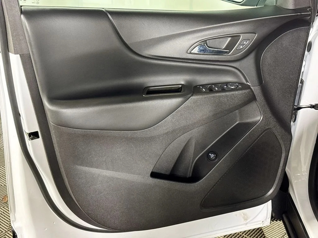Used 2024 White Chevrolet LT image 10