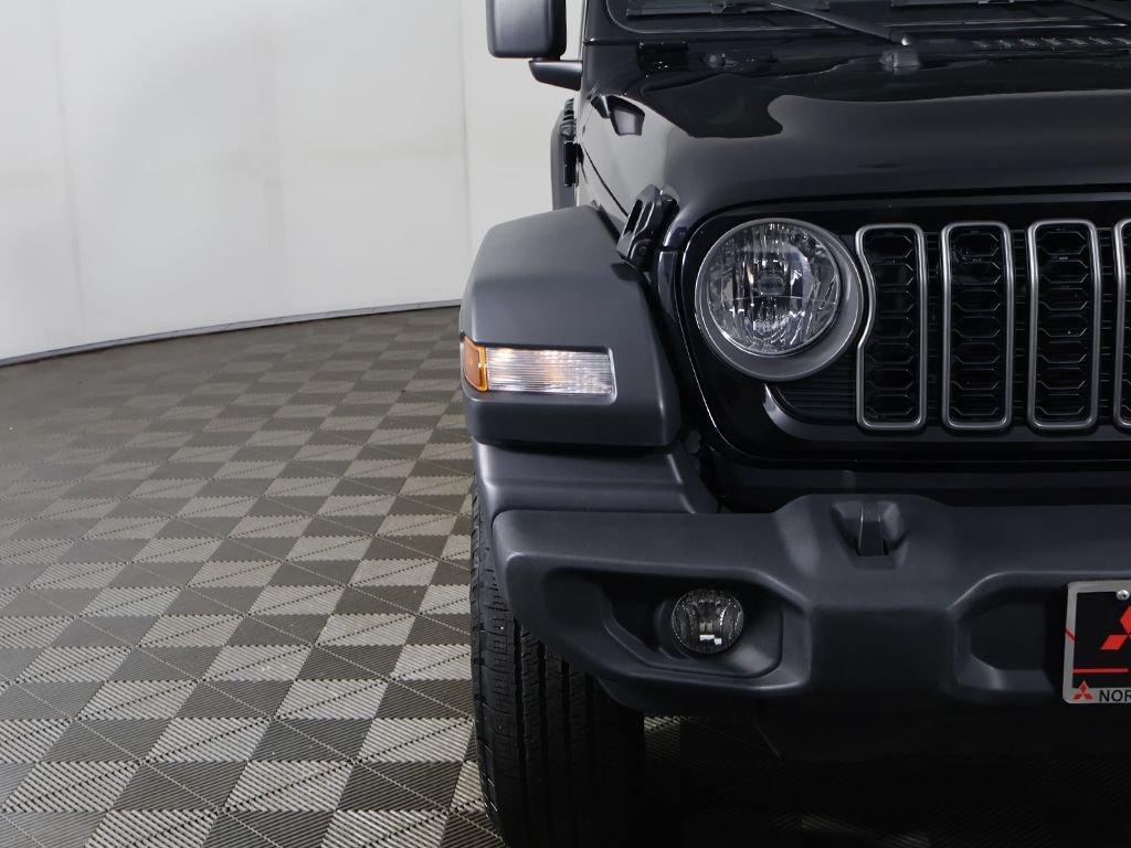 Used 2025 Black Jeep Sport S image 11