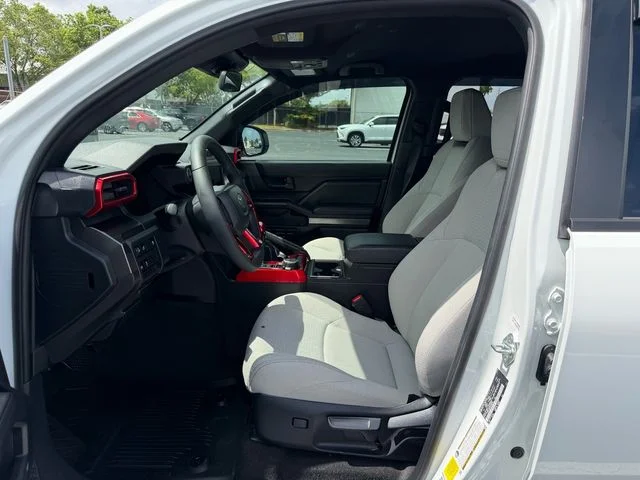 Used 2025 White Toyota SR5 image 10
