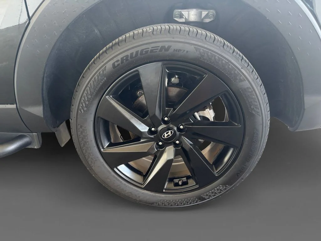 Used 2024 Black Hyundai NIGHT image 7