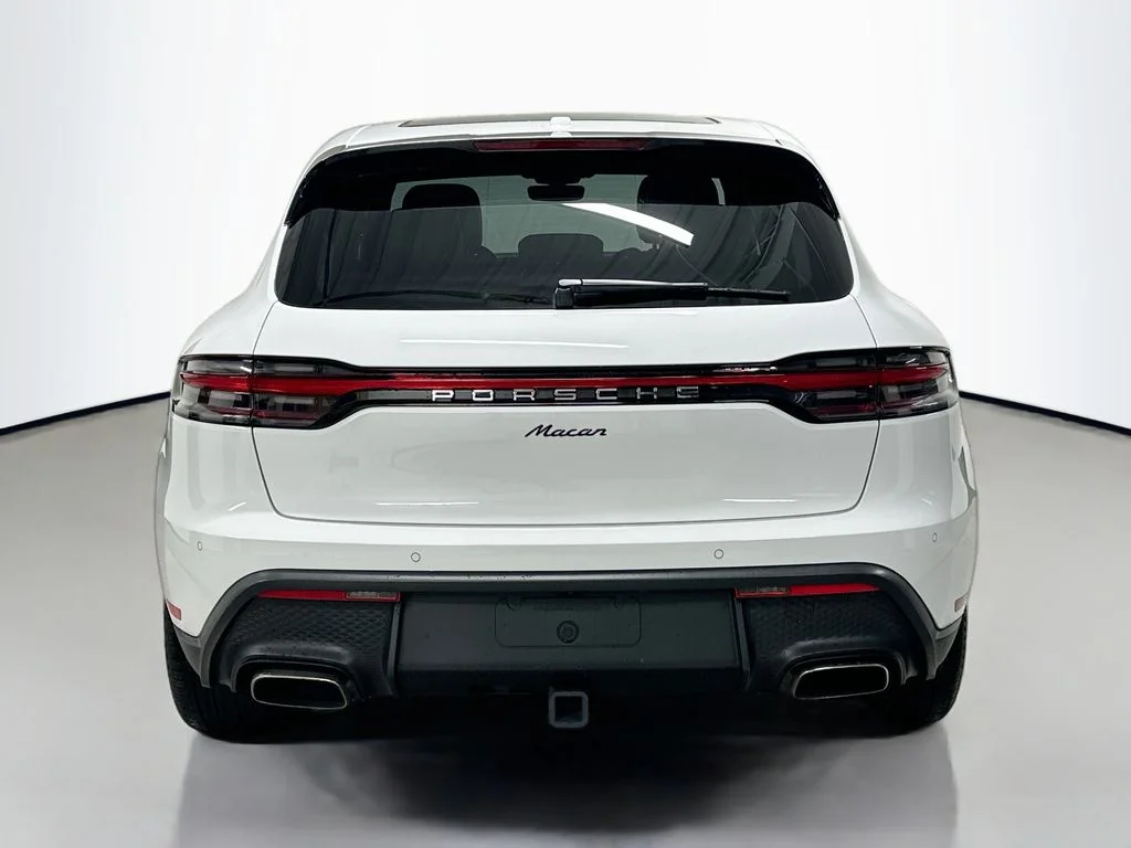 Used 2026  Porsche  image 10