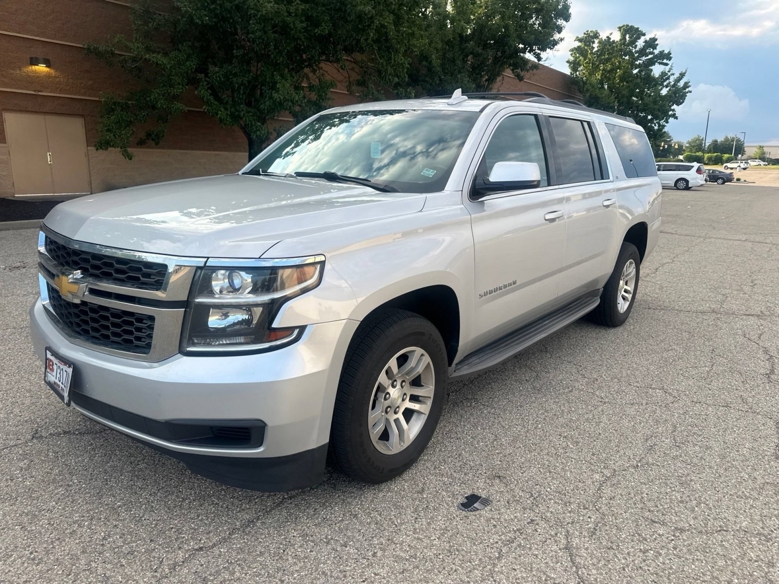 Used 2015 Silver Ice Metallic Chevrolet LT image 8