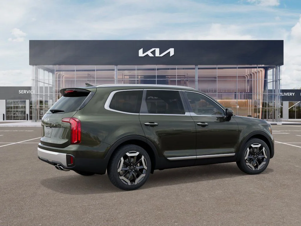 New 2025 Dark Moss Kia S image 5