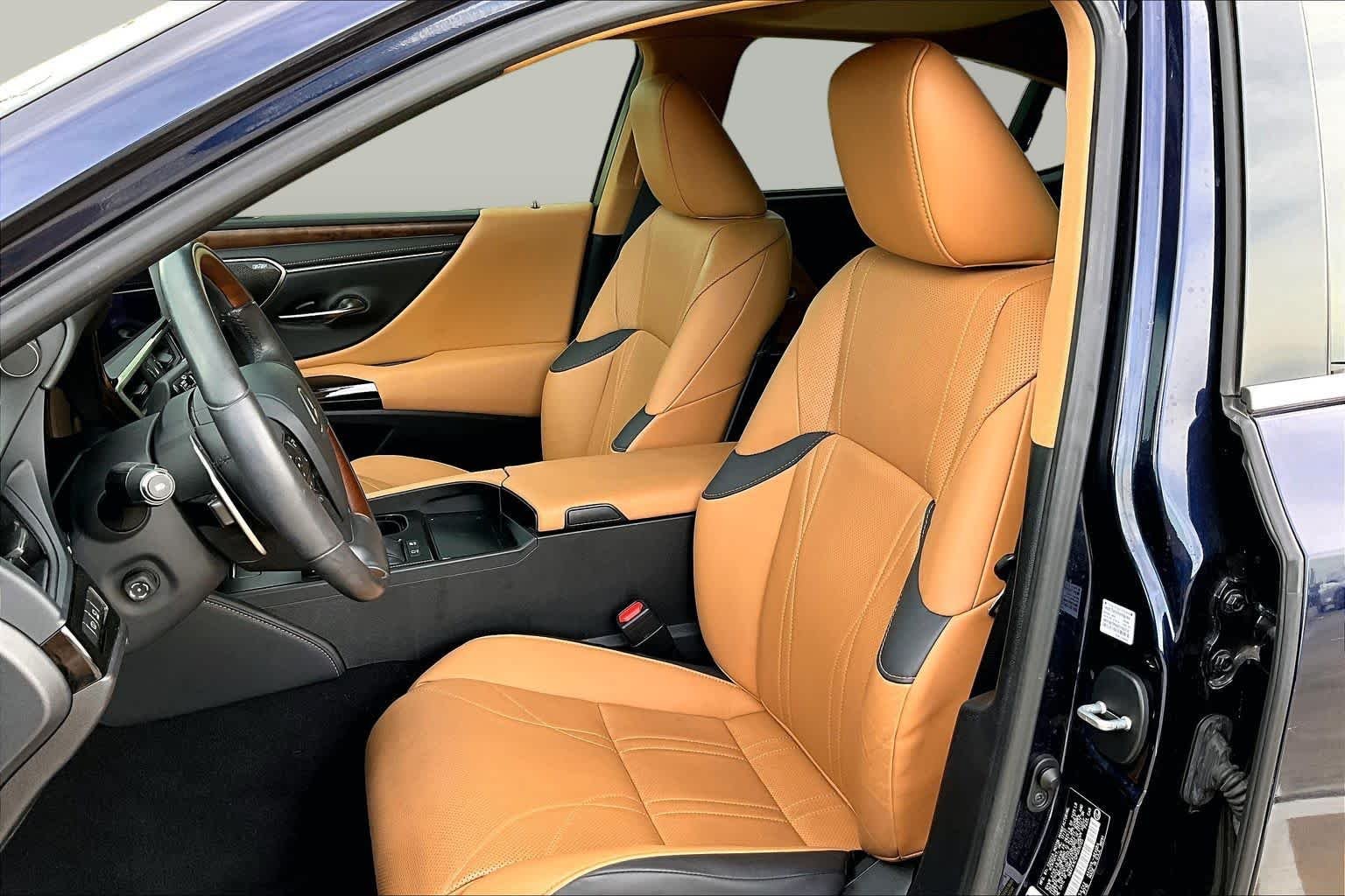Used 2023 Nightfall Mica Lexus Ultra Luxury image 8