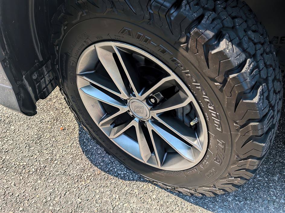 Used 2019 Gray Pearl Lexus 460 image 7