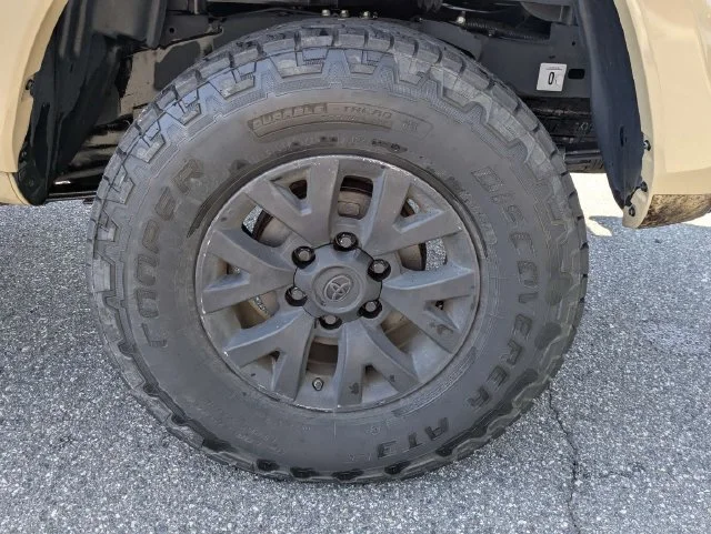 Used 2019 Quicksand Toyota SR5 image 9