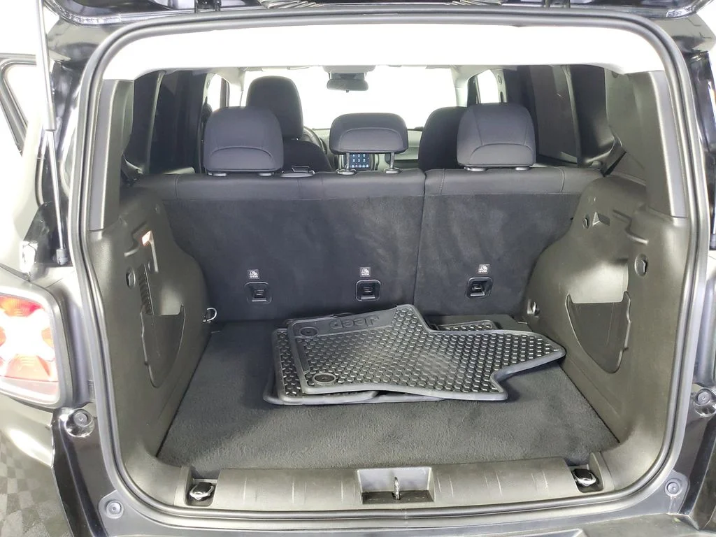 Used 2021 Black Jeep Sport image 31