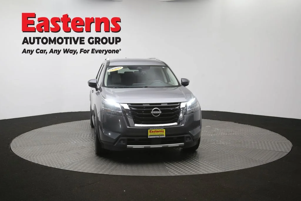 Used 2022 Gray Nissan SL image 52