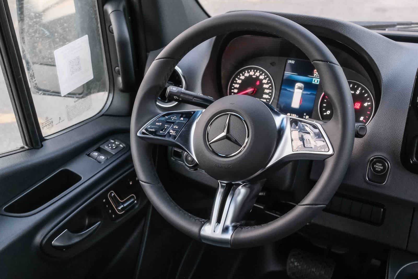 New 2026 Jet Black Mercedes-Benz Passenger 144WB High Roof AWD 2.0L I4 Diesel Turbo image 19