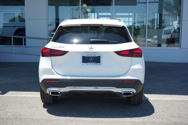 New 2026 Polar White Mercedes-Benz GLA 250 image 7