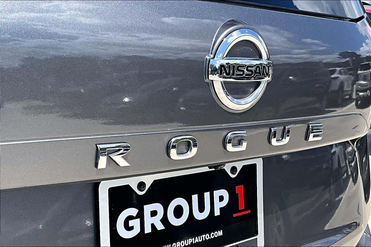 Used 2021 Gun Metallic Nissan S image 29