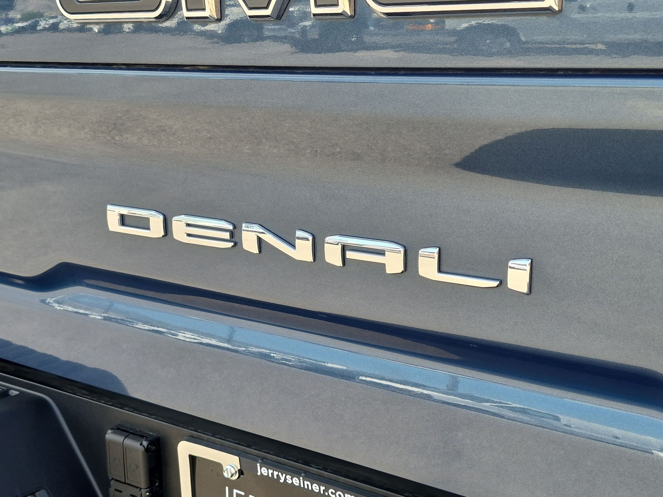2026 GMC Sierra 3500HD Denali Ultimate - Photo 25