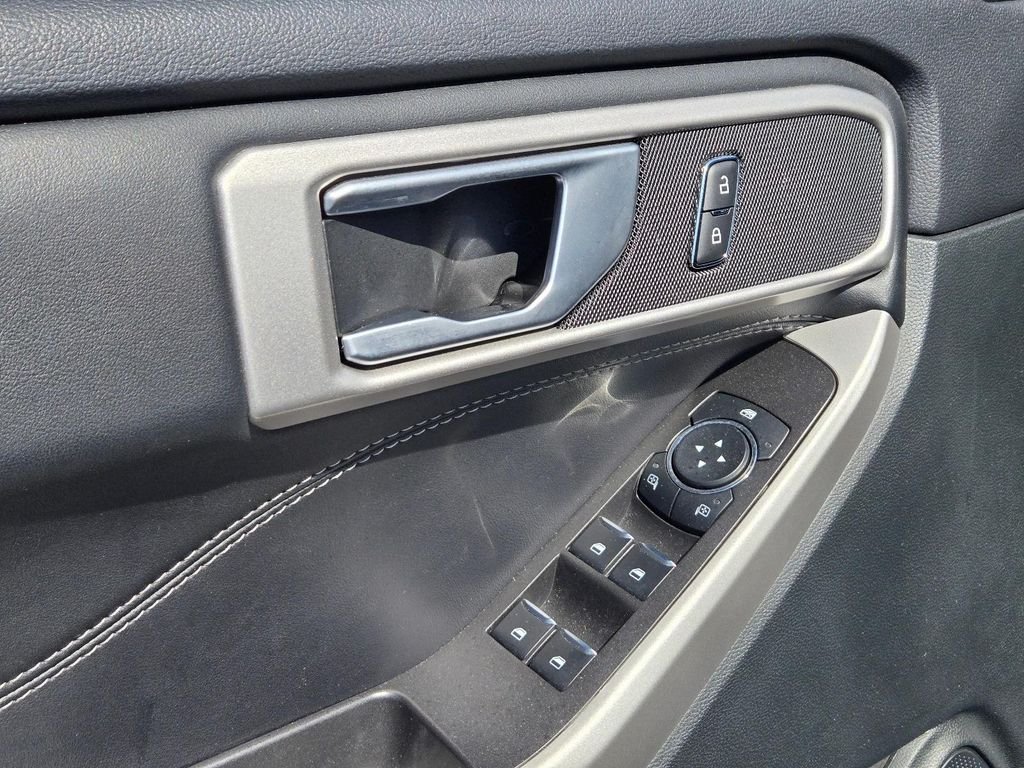 Used 2024 Black Ford XLT image 14