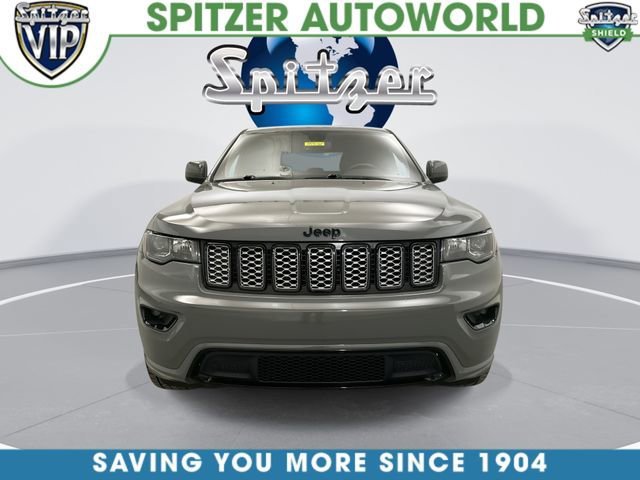 Used 2019 Gray Jeep Altitude image 4