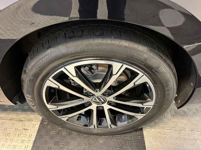 Certified Used 2024 Black Volkswagen 1.5T Sport image 15