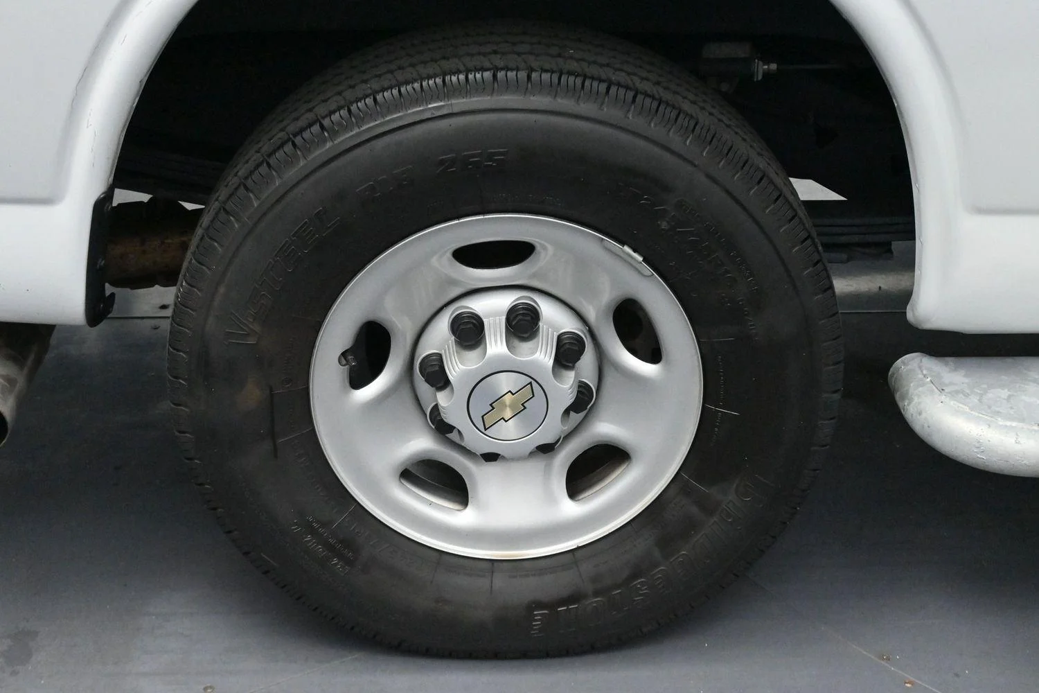 Used 2024 Summit White Chevrolet WT image 27
