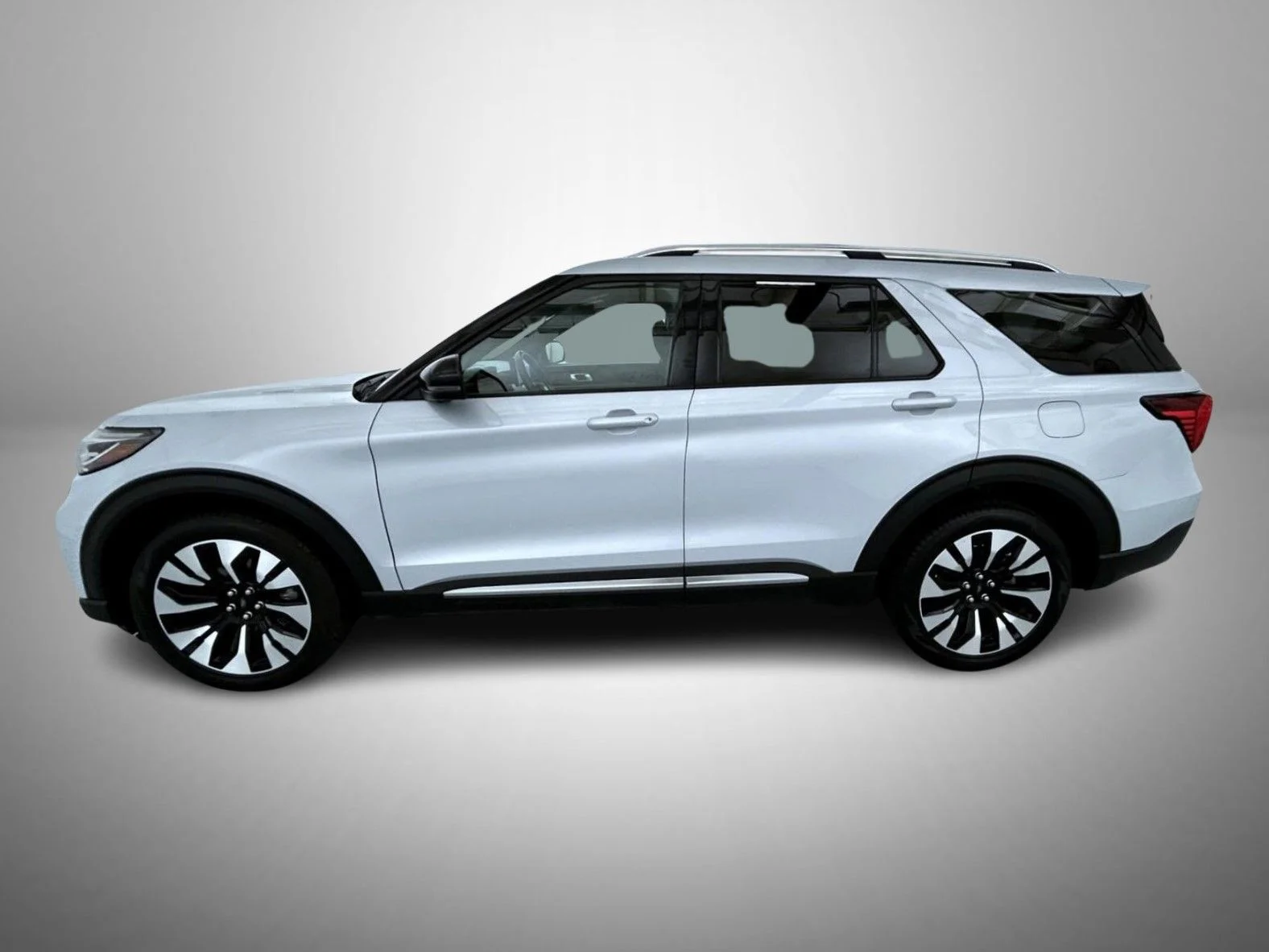 Used 2025 White Ford Platinum image 8