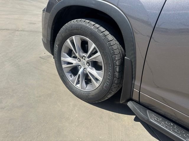2014 Toyota Highlander XLE - Photo 7