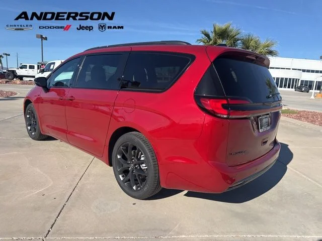 2026 Chrysler Pacifica Select - Photo 3