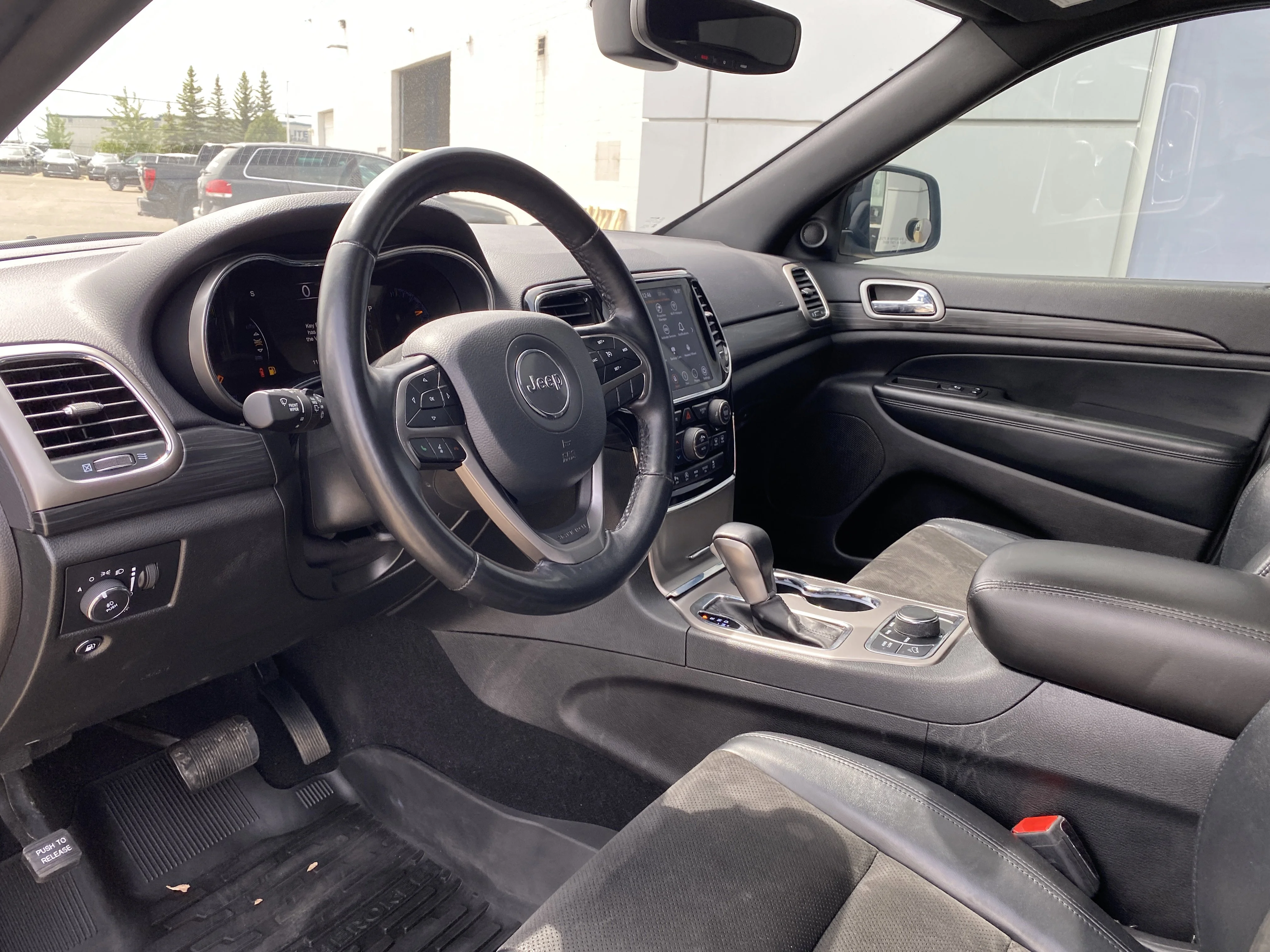 Certified Used 2021 Black Jeep Altitude image 9