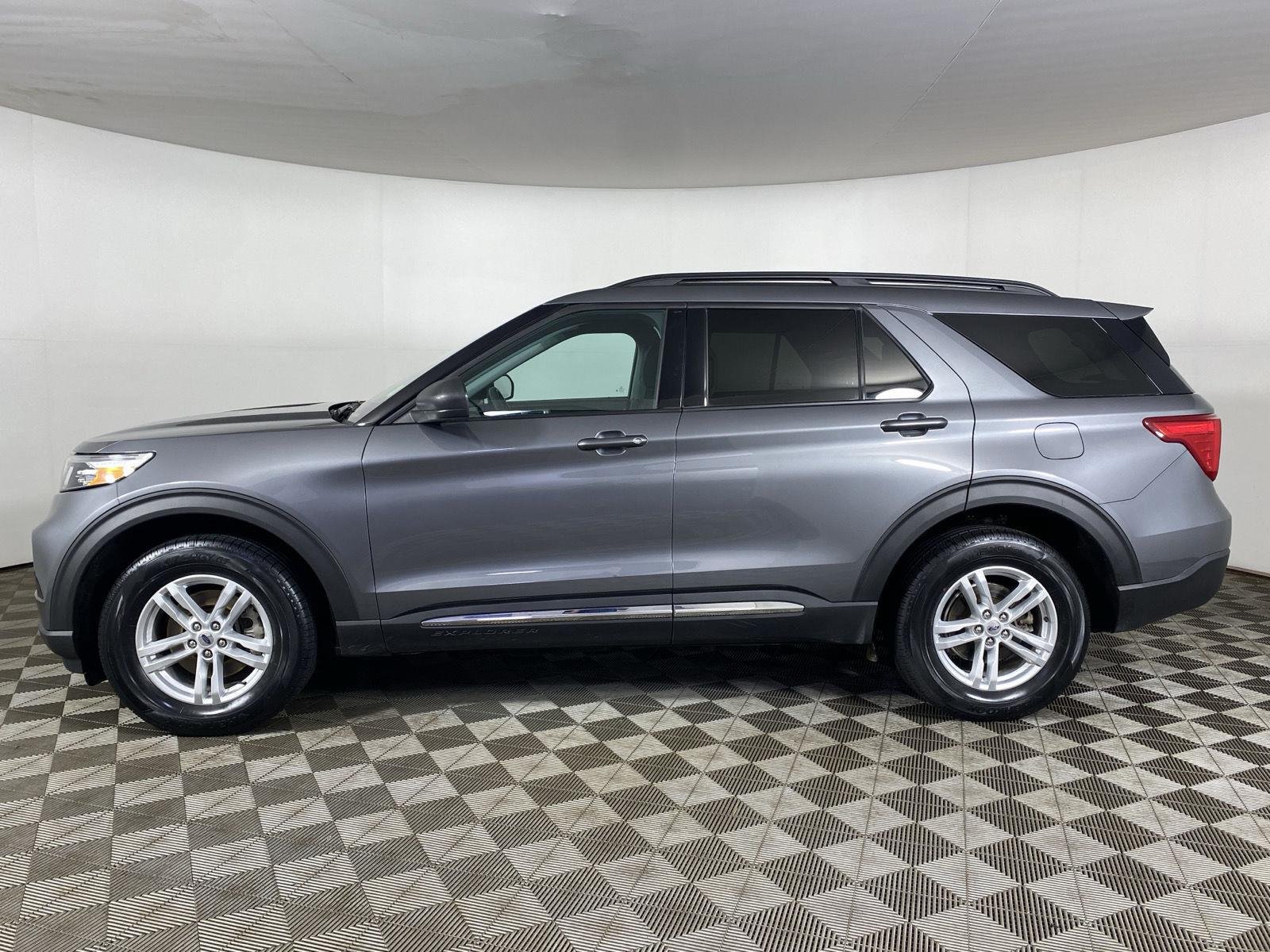 Used 2024 Carbonized Gray Ford XLT image 4