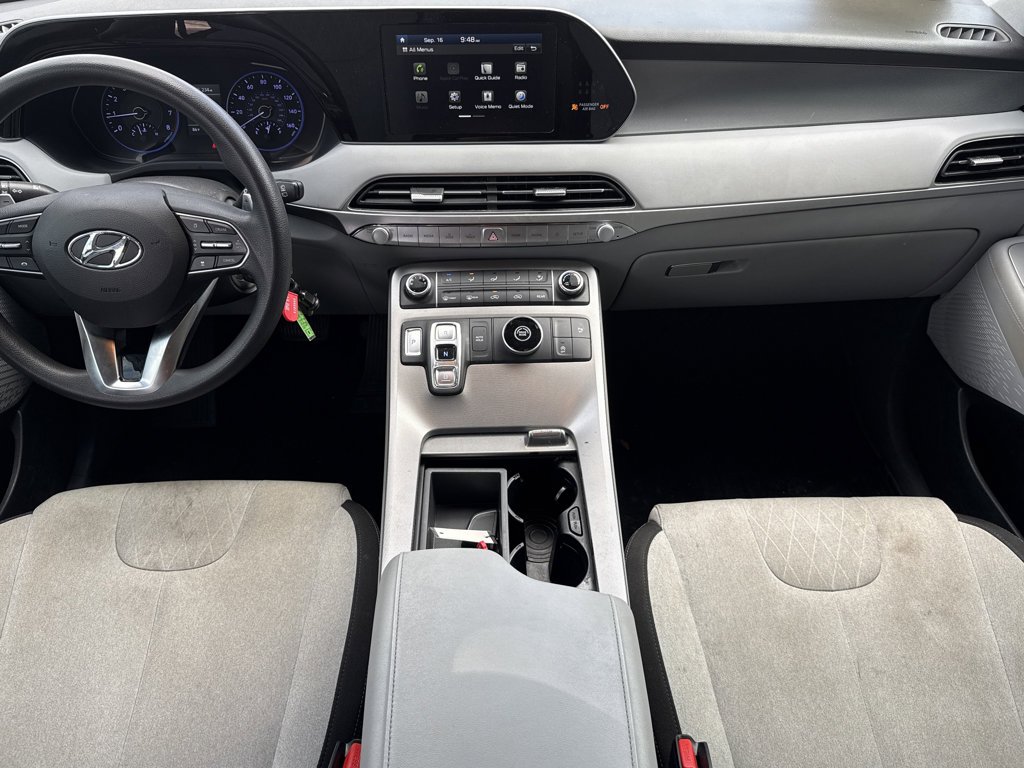 Used 2020 Hyper White Hyundai SE image 13