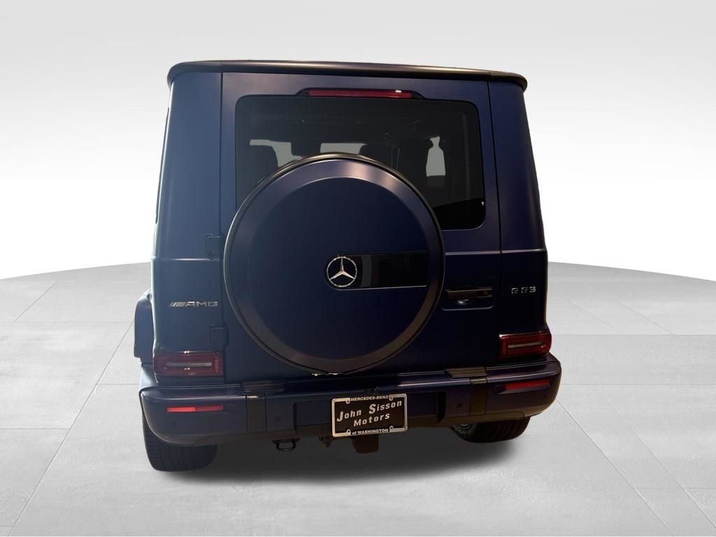 New 2026 MANUFAKTUR Exclusive Brilliant Blue Magno Mercedes-Benz AMG® G 63 SUV image 6