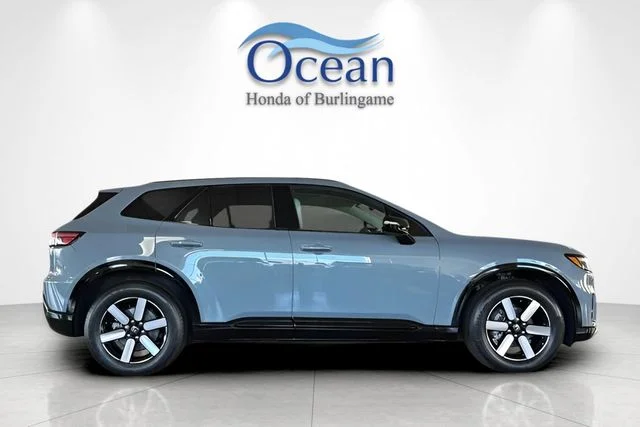 New 2026 Sonic Gray Pearl Honda Touring image 9