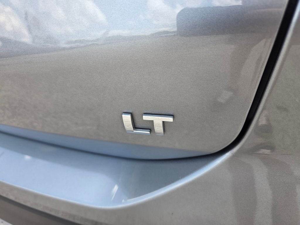 Used 2023 Gray Chevrolet LT image 13