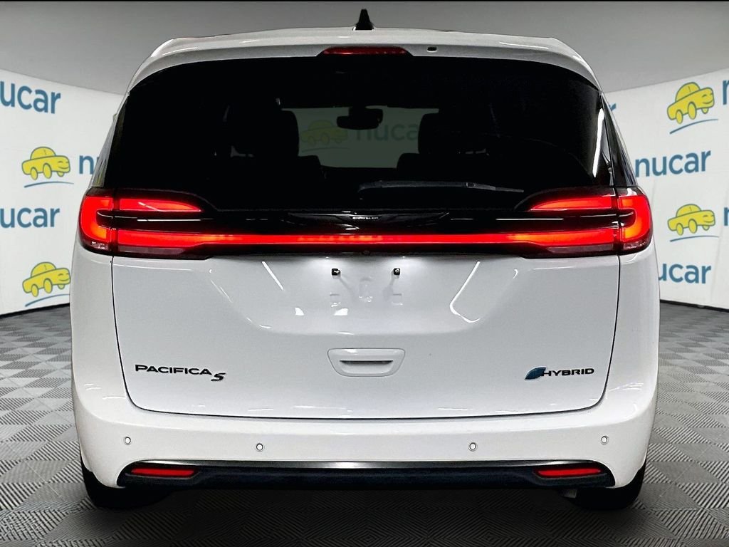 Used 2024 White Chrysler Select S Appearance image 5