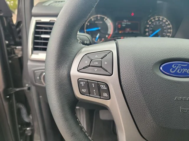 Used 2019 Magnetic Metallic Ford XLT image 18