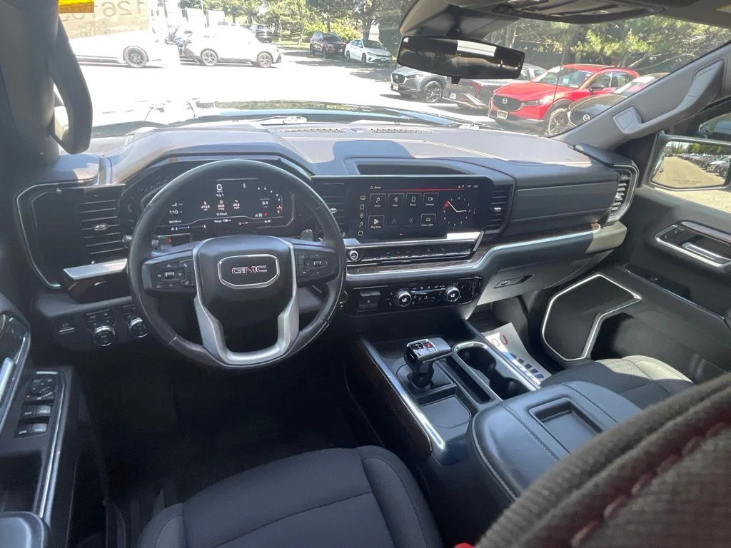 Used 2022 Onyx Black GMC Elevation image 15