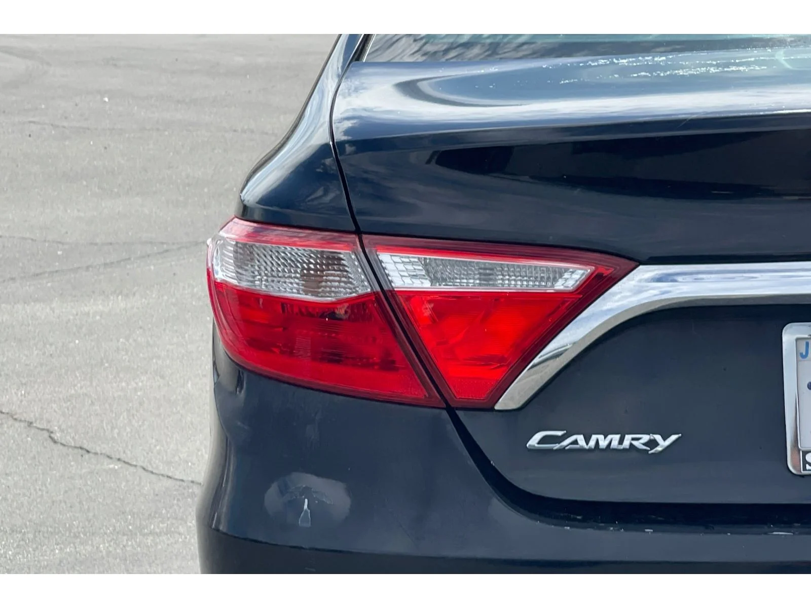 Used 2015 Attitude Black Toyota LE image 14