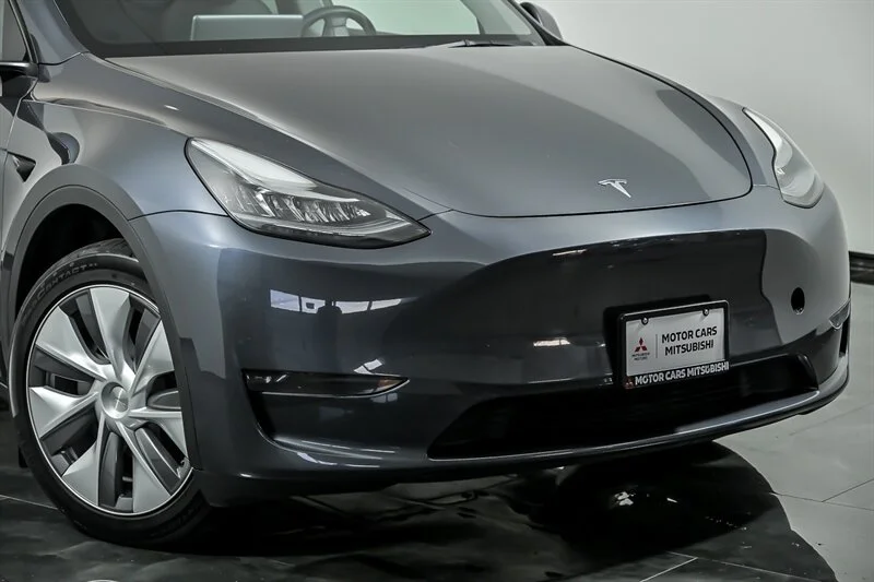 Used 2023 Tesla Model Y Long Range with VIN 7SAYGDEE4PA033976 for sale in Aurora, IL